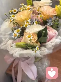 当你想获得认可
就是在给对方赋权
你站在厨房，鱼就是食物。你站在禅堂，鱼就是生命。你站在超市，鱼就是商品。你站在公园，鱼就是风景。它其实什么都不是，这就是空性。