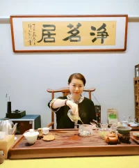 巴觀說：“快樂的人創造快樂的世界，不快樂的人造成別人的痛苦。”

當你接納自己，你內在的沖突就消失了！會對自己感到很自在，也會自然的接納身邊的每一個人，和別人的關系也跟著改善。

當你在家庭和工作場所中都擁有更和諧美好的關系時，你的生命也會更加滿足、具有意義。配圖