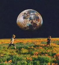 【小學即社會】
小時候班級里有四種同學特別能引起老師的關注，學習好的、特別調皮的、長得好看的、家里關系好的。

長大后，同樣還是這四種人混得開。學習好表示能力強，調皮的人有膽識敢于突破各種規則，哪怕考試作弊也是他在自己不會的領域找方法。長得好看顏值高就是有資本，家里關系好就是有靠山有人脈，從小在人際圈耳濡目染。四種人就代表四種能力。配圖