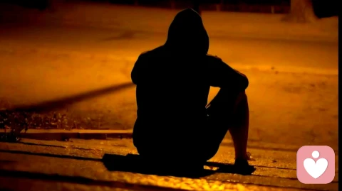 男人的“洞穴”:一个无法见光的疗愈场