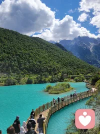 人應(yīng)該有自己的預(yù)期，有自己的評判標(biāo)準(zhǔn)，應(yīng)該活給自己看，而不是活給別人看。得不到別人認(rèn)可的自由之路，不是“以自我為中心”，相反，相互干涉才是“以自我為中心”，干涉等同于把自己的想法強(qiáng)加給別人。配圖