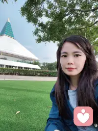 人在年轻的时候，总会为往后漫长岁月细细筹划，总抱有错觉，肉身永远是当下自己熟悉的样子。