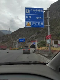 焦慮的核心是不安全，不安全的背后是害怕，害怕的背后是什么呢？是不被愛和不被喜歡。