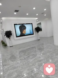 個體越被充分的理解和接納，他就越容易摒棄那些他一直用來應付生活的假面具，就越容易朝著面向未來的方向改變配圖