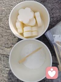 复杂性创伤来自于重复性或持续暴露在严重压力源下，通常涉及来自养育者的伤害和抛弃，发生在较脆弱的发展阶段，并导致了心智，情绪，身体和关系方面的改变，包括解离，情绪失调，躯体痛苦，及关系和灵性上的问题。