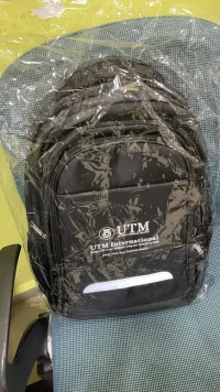 學校開學發的物品配圖