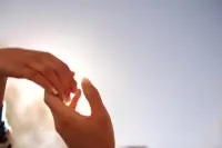 本無(wú)所有才是真我。陪伴在心不是身。從未擁有又何談失去？[微笑]配圖