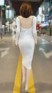 做個清淡歡顏的女子，寂靜于暖，安然于甜。配圖