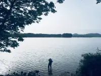 人只活一次，不要给自己那么多条条框框，活得尽兴。配图