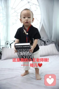 相信就會看到，你相信嗎？相信是一種積極的心理暗示，一種向上的堅強信念，每個孩子都是獨一無二的，在某一方面，可能有天賦，這需要家長和老師具有一雙慧眼，對獨特的孩子具有極大的包容心，善于發(fā)現(xiàn)他的長處，相信他能行，并且不斷的鼓勵和培養(yǎng)他，他就真的成為某一方面的天才，每個孩子都可能成為一個天才，你相信、我相信，相信就會看到！配圖