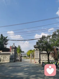 精神內耗:這樣的場景你熟悉嗎?1.每天都在懷疑別人是不是針對你，是不是不喜歡你；2.別人沒回信息，就開始反思自己，是不是哪句話說錯了；3.別人的一個眼神、一句玩笑話，都能讓你亂想半天，我是不是又做錯了什么…學會管理好自己的事、別人的事不問不想、老天的事接納就好。配圖