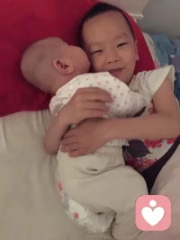 我們一直在等的，那個能愛自己的人，是我們自己，是自己。所以別人覺得我“愛自己”是自私時，我就坦然接受，“對!我就自私”，管他們什么看法呢，遵從內心，又沒損害他人的利益，為何不愛自己呢！配圖