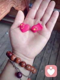 分享幸福的扎心的真相，沉沉的話我要微笑著說(shuō)::誰(shuí)痛苦誰(shuí)改變→誰(shuí)改變誰(shuí)痛苦、同時(shí)也在痛苦中成長(zhǎng)，慢慢走出漩渦，找到幸福的方向，最終一定會(huì)讓我們欣喜若狂??配圖