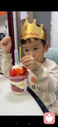 生活其實很簡單，把自己照顧好，把心態調整好，把喜歡的事情做好，把重要的人待好，想要的美好自然會在來的路上
親愛的伙伴，早睡早起，晚安??配圖