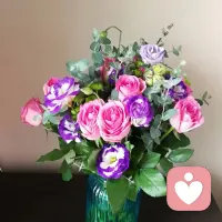 熟悉的声音::“1.你爸爸是懒惰、不负责的人，你以后不要像他一样！”
2.“你妈妈死爱钱，你以后不要像她一样！”
3.“你妈妈爱唠叨，你以后不要像她一样唠叨！”
4.“你爸爸都不顾家，你以后千万不可以像他一样！”
这样的孩子长大后肯定会出现这些行为：懒惰、不负责、死爱钱、爱唠叨、不顾家。为什么？配图