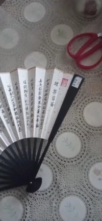 真實(shí)的體悟::
??當(dāng)我開(kāi)始真正愛(ài)自己，睡的越來(lái)越早，不再糾結(jié)和焦慮，變得自信滿(mǎn)滿(mǎn)，充滿(mǎn)心理能量，去追求有意義的任何事。給我的孩子和我的家人提供穩(wěn)定的情緒和關(guān)系上的抱持和涵容，這時(shí)候，我的人生才剛剛開(kāi)始……我真正醒來(lái)了

??感謝自己還在這個(gè)世界上，活著真好!健康的活著真好！配圖