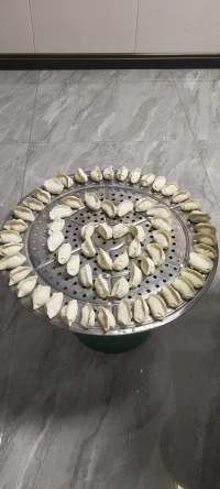 ??給親愛的伙伴們拜年:大家過年好！！

??金句:世界最后起作用的還是愛。不要錯(cuò)過身邊的每一個(gè)人，去愛愛愛!去愛人，愛自然，愛生命，愛藝術(shù)。配圖