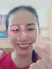 與天地同頻::

今日春分，這一天，晝夜長短平均，春天過了一半了，故稱為“春分”

民間有立蛋、吃春菜、踏青等習俗

這一時節，要注意養肝、護肝，多吃富含植物蛋白質、維生素的時令鮮蔬。一年之計在于春，愿你向陽生長~配圖