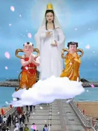 愿我們活在緣分中而非關(guān)系里

一生很短，其實(shí)沒(méi)有什么大徹大悟
無(wú)非是步步錯(cuò)步步悟而已

到了一定的年紀(jì),才發(fā)現(xiàn)人生其實(shí)有很多東西，
原來(lái)是可有、可無(wú)，可去、可留。

放大你的格局，你會(huì)發(fā)現(xiàn)很多事情
其實(shí)根本不配影響你的情緒

??晚安，我的世界配圖