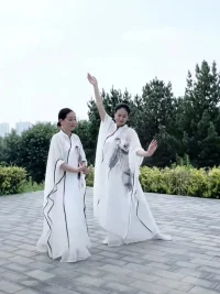 第61天~每一天愛自己

我相信生命總想把最好的給我??配圖