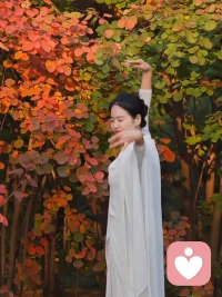 ????愛自己的第21天來了：
每一天愛自己的治愈經典，一天一篇送予大家，開啟我們擁抱內在力量的心靈之旅……

                建立有愛的世界，從我做起
        略盡你的綿薄之力，建立一個人人都能安心相愛的世界，讓我們可以表達真實的自己，被身邊的人喜愛、接納，沒有批判、評斷、責難或偏見。

        愛要從家里落實。“愛人如己，如同愛自己”。先從內在愛自己，否則就不可能真心愛別人。愛自己，是我們能送給自己的最好禮物，當我們愛真正的自己時，就不會傷害自己，也不會傷害別人。一旦我們做到內心平和，就不會有沖突，不會有戰爭，同時也沒有病痛，沒有疾病，沒有貧困。

        和平、理解、慈悲、寬恕，最重要的是愛。愛可以帶動我們內在的力量，可以帶來轉變。

??謝謝你！我愛你!??配圖