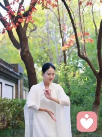 把生活作當?一面鏡子
你對它綻放的笑容越多
它回報的快樂與好運越多
??早安美麗的世界早安親愛的伙伴配圖