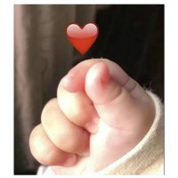 我们都熟知扁鹊见蔡桓公的故事。

扁鹊一再提醒蔡桓公注意身体，蔡桓公却置若罔闻，
最终病入膏肓，无药可救。

每个人在这个世界上，都有自己要面对和解决的课题。再多的建议和帮助，也只是无效的精力消耗，甚至可能耗尽自己的能量。即使这个人是你最亲密的朋友、家人，也是如此。

“师不顺路，医不叩门，法不轻传，道不贱卖。”有些人，无论我们如何努力，都无法唤醒他们的觉悟。有些南墙，我们无法提醒他们避开，只能让他们自己去撞。

我们能做的最好的帮助，就是尊重对方，让他们按照自己的方式去生活，活出真实的自己。

你同情谁，就会背负谁的命运。有一个心理学概念叫做“受助者恶意”，指的是接受帮助的人不一定会感激，反而可能从内心深处生出恶意。配图