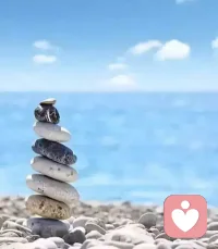 在狗面前，不要以为你善良，它就不咬你。在小人面前，别以为你是好人，他就不坑你。良心是天生的，没有，他就没有。配图