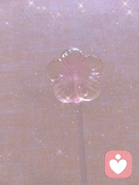 在家庭相處中，
不辜負(fù)彼此，
外出玩的時(shí)候，
不辜負(fù)風(fēng)景，
睡覺(jué)時(shí)，
不辜負(fù)床
一個(gè)人時(shí)，
不辜負(fù)自己，
加點(diǎn)VC，加點(diǎn)糖。
人生就是如此，不辜負(fù)當(dāng)下，且享受生活。配圖