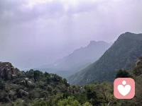 保持一顆向上之心
喜歡就努力
得到就珍惜
錯過就舍棄
?你就是穿破云層
照亮自己的那束光。
?配圖