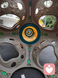 情緒和情感是人對客觀事物態度的體驗，是人的需求是否獲得滿足的反映。情緒和情感有積極和消極之分，消極的情緒對人的身心有傷害。配圖