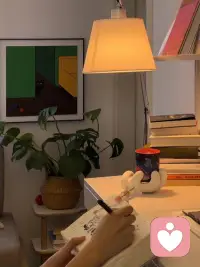 要么寡一辈子，要么高品质恋爱到结婚，
不要拿自己的青春陪别人的老公，
还陪得那么认真。配图