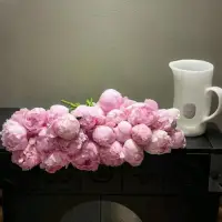 傾聽者的沉默，有時(shí)比任何安慰都更有治愈力。配圖