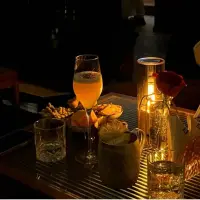 ?一位長者曾告訴我：
靈魂伴侶不是你的救世主，而是你的同修者。