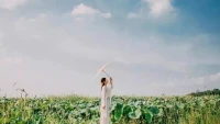 每个人都有自己独特的故事和感受，而作为一名倾听师，我的使命就是提供一个安全、无偏见的空间，让每个人都能自由地表达！


我坚信，倾听是一种力量，它能够帮助我们更好地理解自己和他人。作为一名倾听师，我将以真诚、尊重和理解的态度，为每一位来访者提供高质量的倾听服务。我相信，在倾听的过程中，我们不仅能够找到解决问题的方法， 还能够收获内心的平静与成长！
倾听即疗愈！配图
