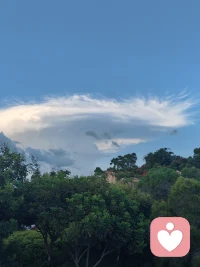 當一個人不再過度在意別人的看法和說法時，這往往意味著他們的心智正在逐步走向成熟。因為在成長的過程中，很多人起初會非常在乎外界的評價，他人的一句話可能就會影響自己的情緒、行為或者決策。而隨著心智的不斷發展，他們開始明白自己的價值和生活方向不應由他人的口舌來定義，而是取決于自身的內在標準、信念和目標。這種轉變體現出一種自我認知的深化和心理的強大，是從依賴外界認可到依靠內在力量的過渡，也是心智慢慢成熟的一個重要標志。配圖