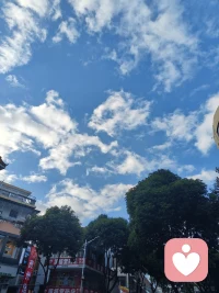 在人生的漫長旅程中，并不一定要竭盡全力去消除所有的痛苦，因為痛苦實際上也是你的一部分。痛苦并非全然是負面的存在，它如同生命畫卷中的一抹暗色，雖不那么鮮艷奪目，卻有著獨特的價值和意義。每一次痛苦的經歷，都是一次靈魂的洗禮，一次成長的契機。它可能源于失敗的打擊、失去的傷痛、未竟的夢想或是生活中的種種不如意。但正是這些痛苦，塑造了我們更加堅韌的內心，讓我們對生活有了更深刻的感悟。配圖