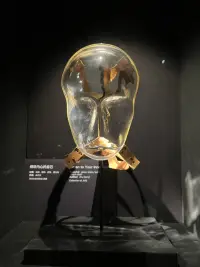 學會忘記，放棄那些不幸擁有的錯誤記憶，不必執著，因為年齡的增長會幫助妳遺忘配圖