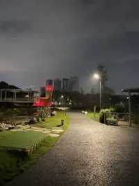 夜跑 夜靜 夜微涼配圖