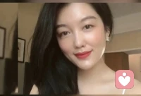 有的伴侶，驚濤駭浪中，只要緊握雙手，便可風(fēng)平浪靜；有的伴侶，風(fēng)平浪靜中，只要緊握雙手，頓時(shí)驚濤駭浪。配圖