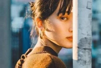 嫉妒也是人性中存在的一部分，而且嫉妒你的人往往也是你身邊親近的人。嫉妒可能始于羨慕，但羨慕是想要自己也擁有，可能因此付出努力，而嫉妒卻是想將別人擁有的，占為己有，甚至要讓別人沒有。配圖