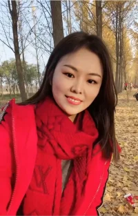 ??當(dāng)你猶豫的時(shí)候，一切注定就不是你的，無論人或事。左右搖擺的時(shí)候說明你的心不定，進(jìn)退兩難又證明你現(xiàn)在的能力還降不住，真正適合你的一定會(huì)讓你的內(nèi)心篤定，有些東西真的要看緣分，而緣分其實(shí)就是一份心安。配圖