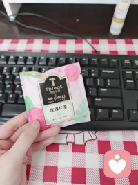 “當你不在乎時，你就得到；當你變好時，才會遇到更好；當你變強大時，你才不害怕孤單；當你不害怕孤單時，你就能夠寧缺無濫！”所以，當你好好愛自己的時候，全世界都會愛你～愛自己配圖