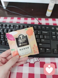 “當你不在乎時，你就得到；當你變好時，才會遇到更好；當你變強大時，你才不害怕孤單；當你不害怕孤單時，你就能夠寧缺無濫！”所以，當你好好愛自己的時候，全世界都會愛你～愛自己配圖