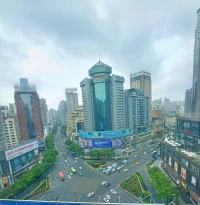 命運決定選擇 OR 選擇決定命運?
“人”字的關鍵，一撇一捺，似等待人們選擇的岔路口，選擇哪條路就意味著你的命運走向何方？
生活的每天都在選擇，一個細微的選擇都意味著改變，這細微的改變會帶給我們不同的生活方式，而不同的生活方式會讓我們的人生、命運截然不同。
所以，你怎么看？配圖
