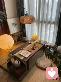 《心經》有云：“諸法空相，不生不滅，不垢不凈，不增不減。”
外在的環境，遇到的事情，都是虛幻的，并無好壞之分，真正定義它的是我們的內心。
新的一周，心的開始！祝大家新周吉祥～配圖