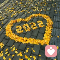 #关于心理咨询是否有用#
真正的治愈的因素，即使是在普通心理咨询的意义上，存在于来访者的内心深处。真正的治愈的力量，同样存在于来访者的内心深处，一个好的咨询师，或者在我看来是一件好用的工具，来访者使用我们咨询师这件工具，来获得他自己的发现，获得他自己的疗愈与成长，于是心理咨询是否有用，它是一个相辅相成的过程，我甚至可以坦诚告诉来访者，我们与来访者是相互学习，相互成长。我甚至更感恩来访者带给我的感动！感谢我所有来访者的信任，让我们一起探索生命的美好，在关系中寻找力量！配图