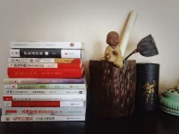 讀書、學(xué)習(xí)帶來的樂趣，可以治愈很多煩惱。不然怎么說，行動(dòng)是打敗焦慮最好的辦法呢！配圖