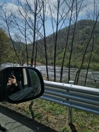 人生，只要在路上，哪怕另辟蹊徑，也有別樣風景～配圖