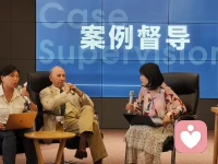 結束了一天的課程，真切地感受到了國際精分大咖的幽默與風趣，七十六歲的布萊克曼教授的精神面貌，很讓人羨慕贊嘆！配圖